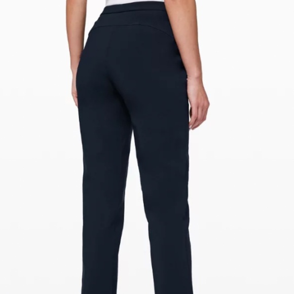 Lululemon Women Black on the move Pant - Picture 2 of 10